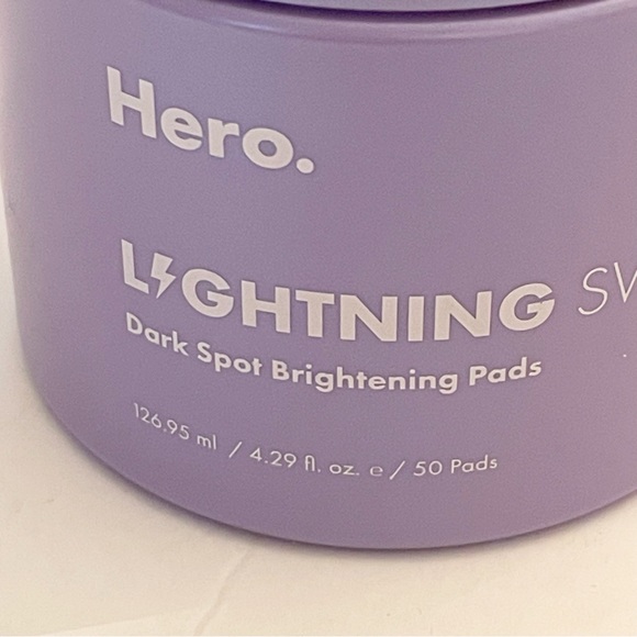 Captivating Hero Skincare Background in 4K Captivating Hero Skincare Background in 4K